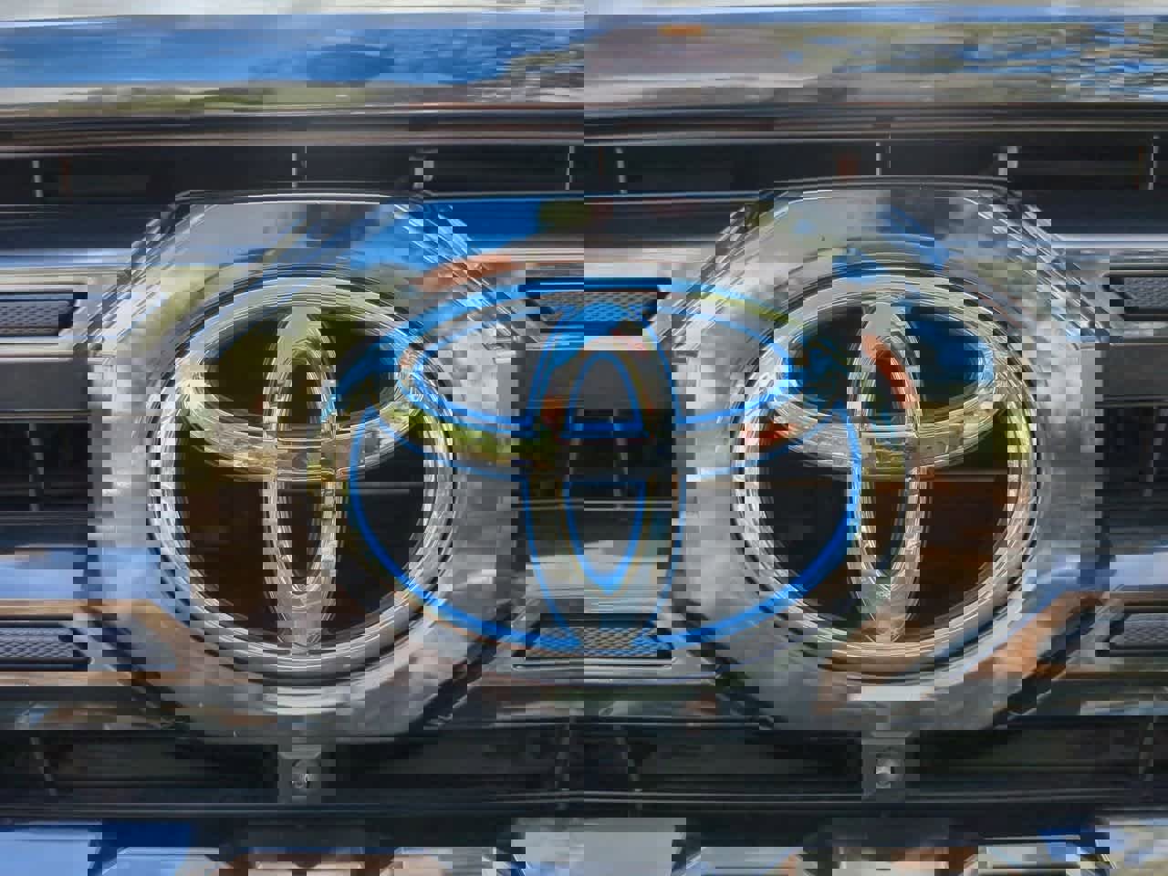 Used 2023 Toyota Tundra Platinum image 12