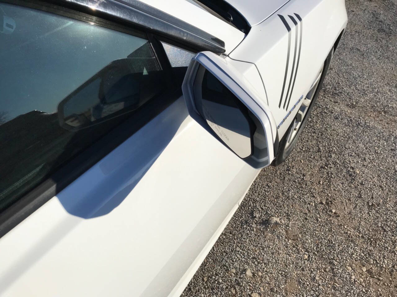 Used 2015 Chevrolet Camaro LT RWD image 20