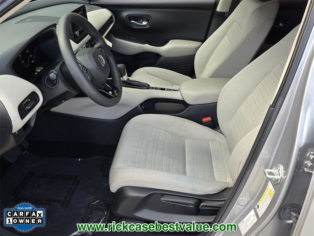 Used 2023 Honda HR-V LX image 11