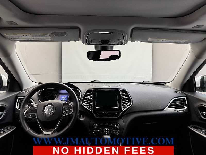 Used 2019 Jeep Cherokee Limited image 12