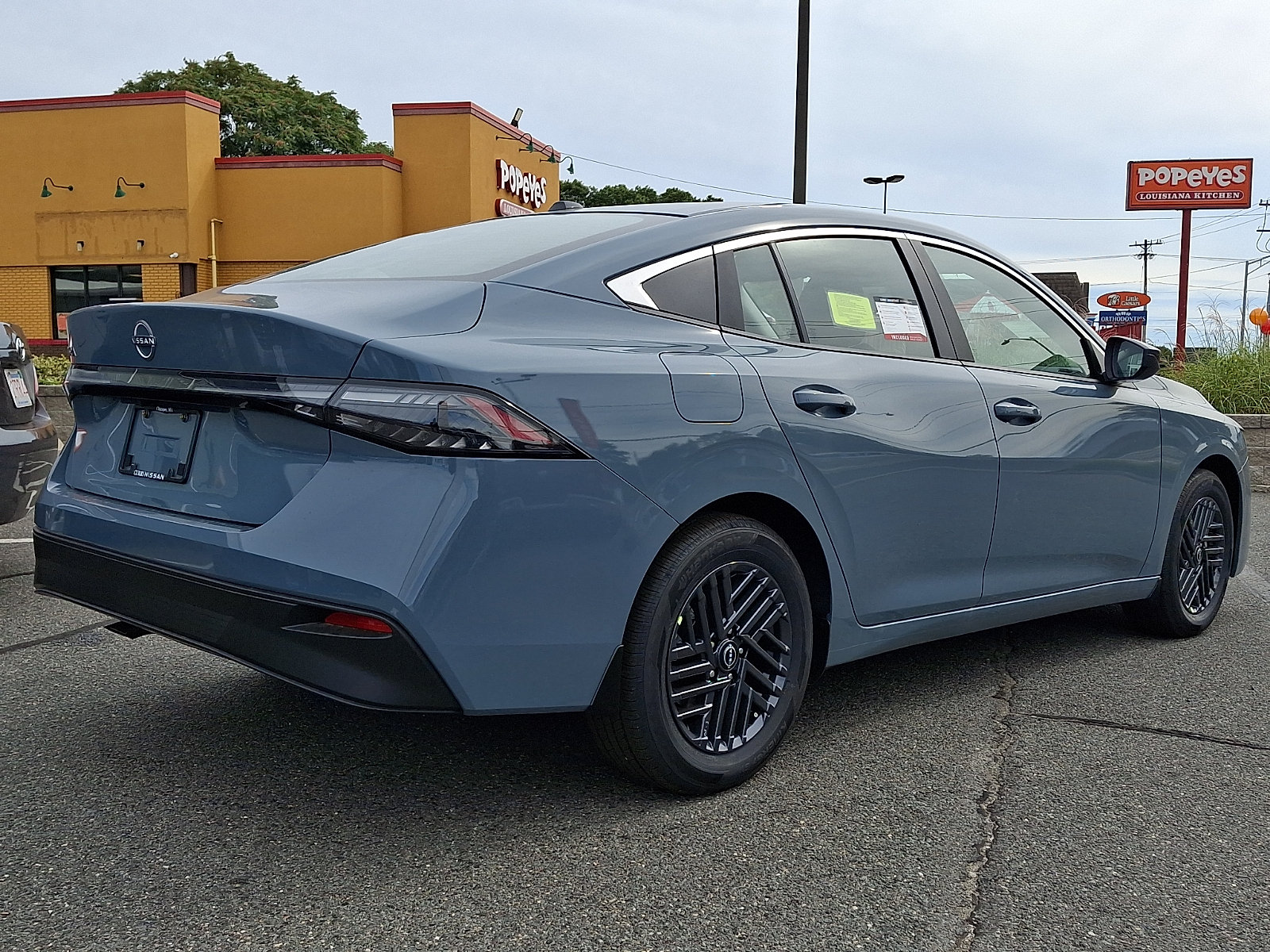 New 2027 Nissan Sentra SV w/ Floor Mat Package FWD image 4