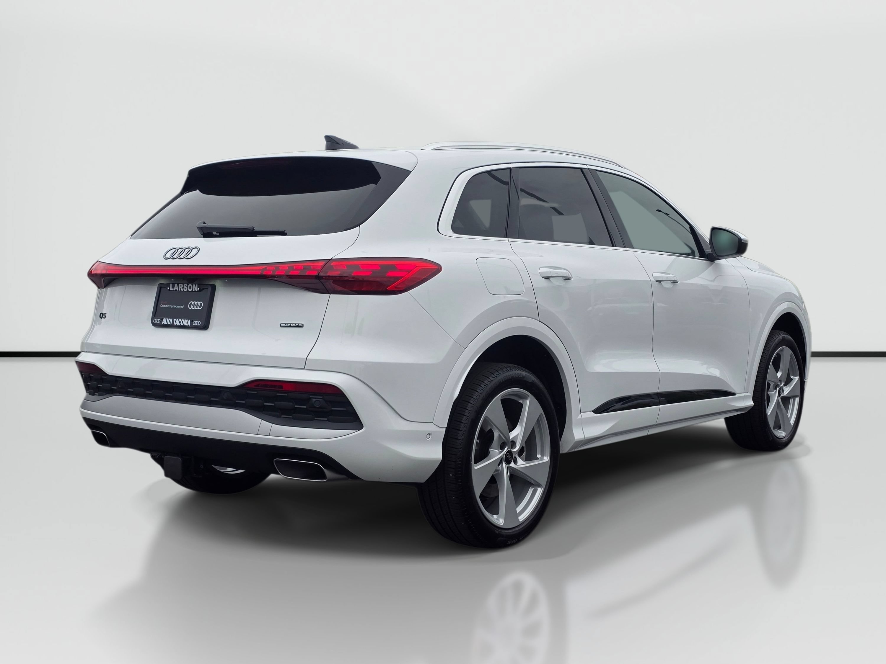 Certified 2025 Audi Q5 Premium Plus w/ Premium Plus AWD/4WD image 5