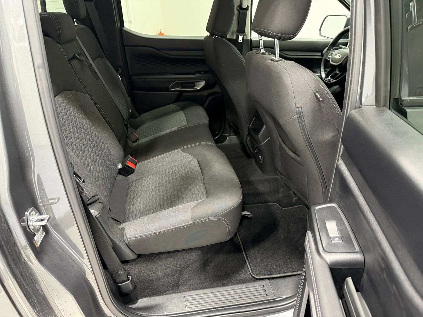 Used 2025 Ford Ranger XLT w/ Trailer Tow Package image 33