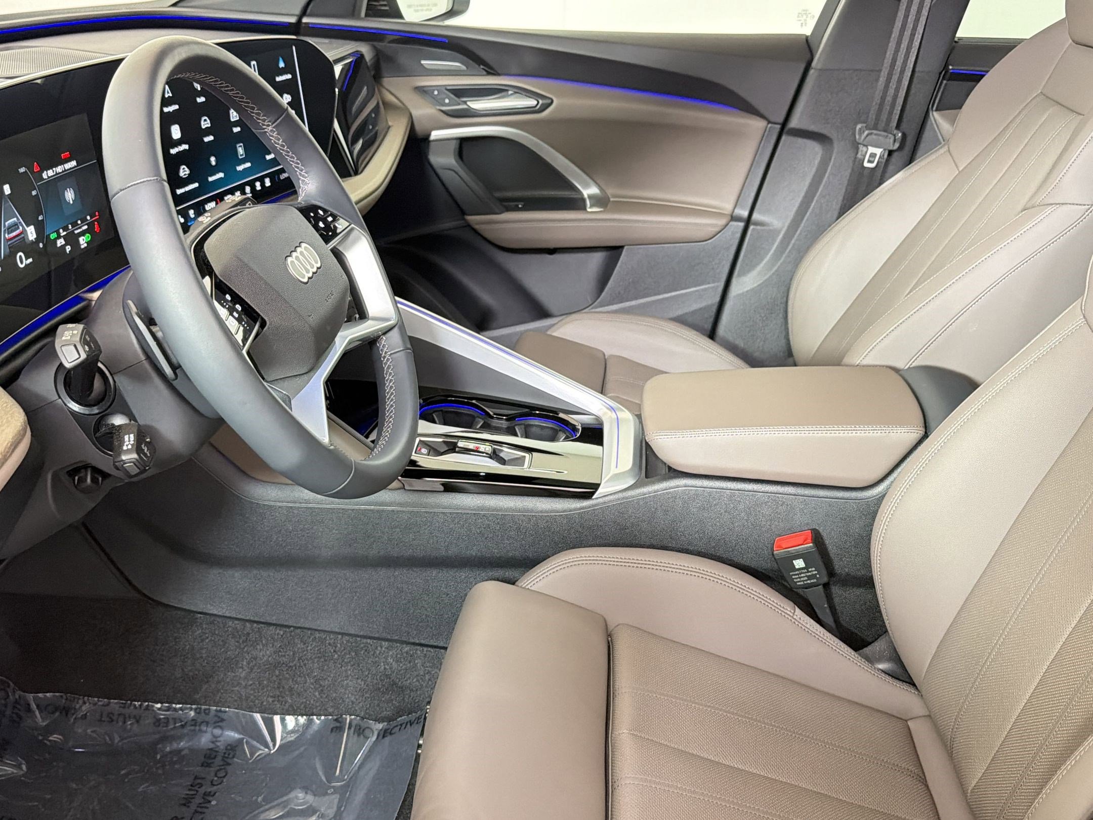 Used 2025 Audi Q5 Premium Plus w/ Premium Plus image 5