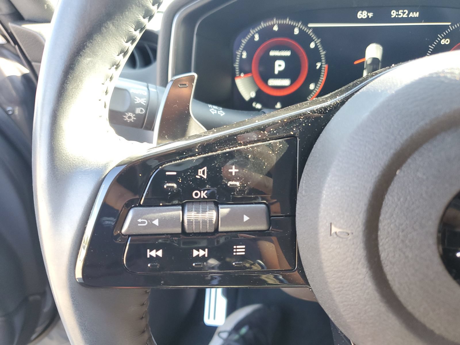 Used 2025 Nissan Z Performance w/ Floor Mat Package RWD image 14