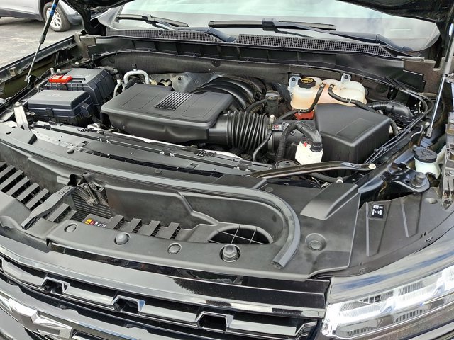 Used 2024 Chevrolet Tahoe Z71 w/ Z71 Off-Road Package AWD/4WD image 35