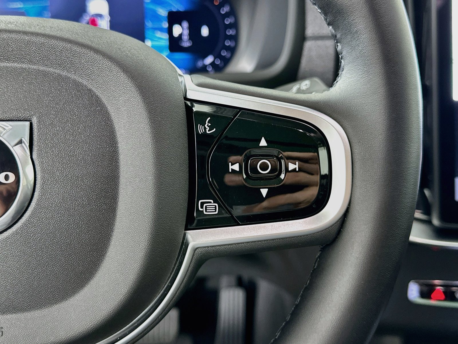 Certified 2026 Volvo XC90 B6 Ultra w/ Protection Package AWD/4WD image 21