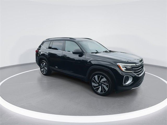 Used 2024 Volkswagen Atlas SE image 2