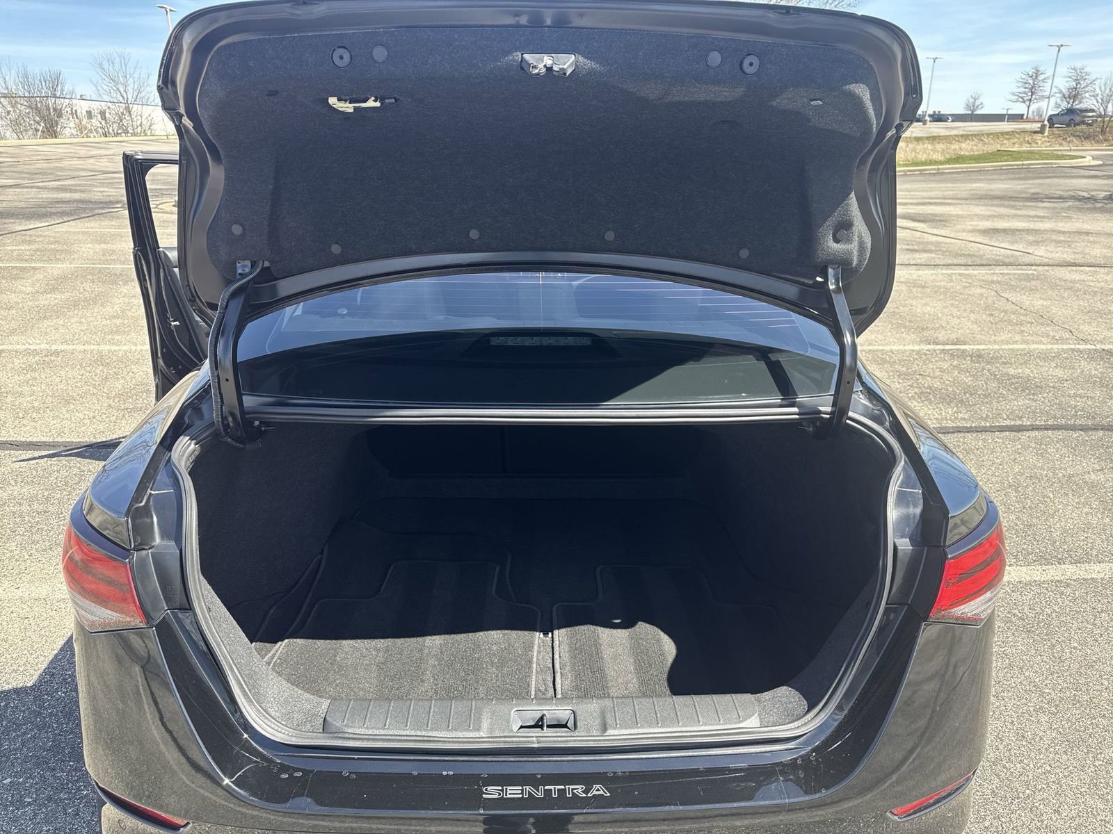 Certified 2025 Nissan Sentra S image 31