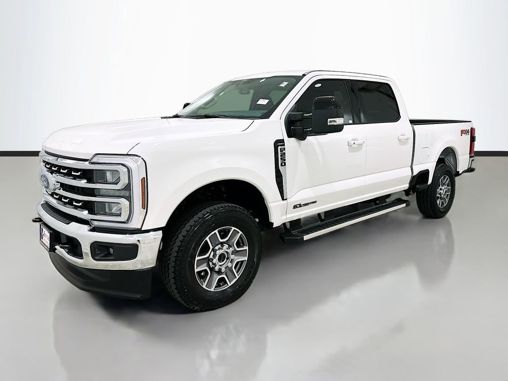 Used 2026 Ford F250 Lariat w/ FX4 Off-Road Package AWD/4WD image 3
