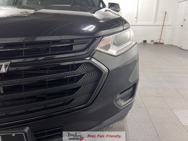 Used 2019 Chevrolet Traverse LS w/ LPO, Black Accent Package AWD/4WD image 12