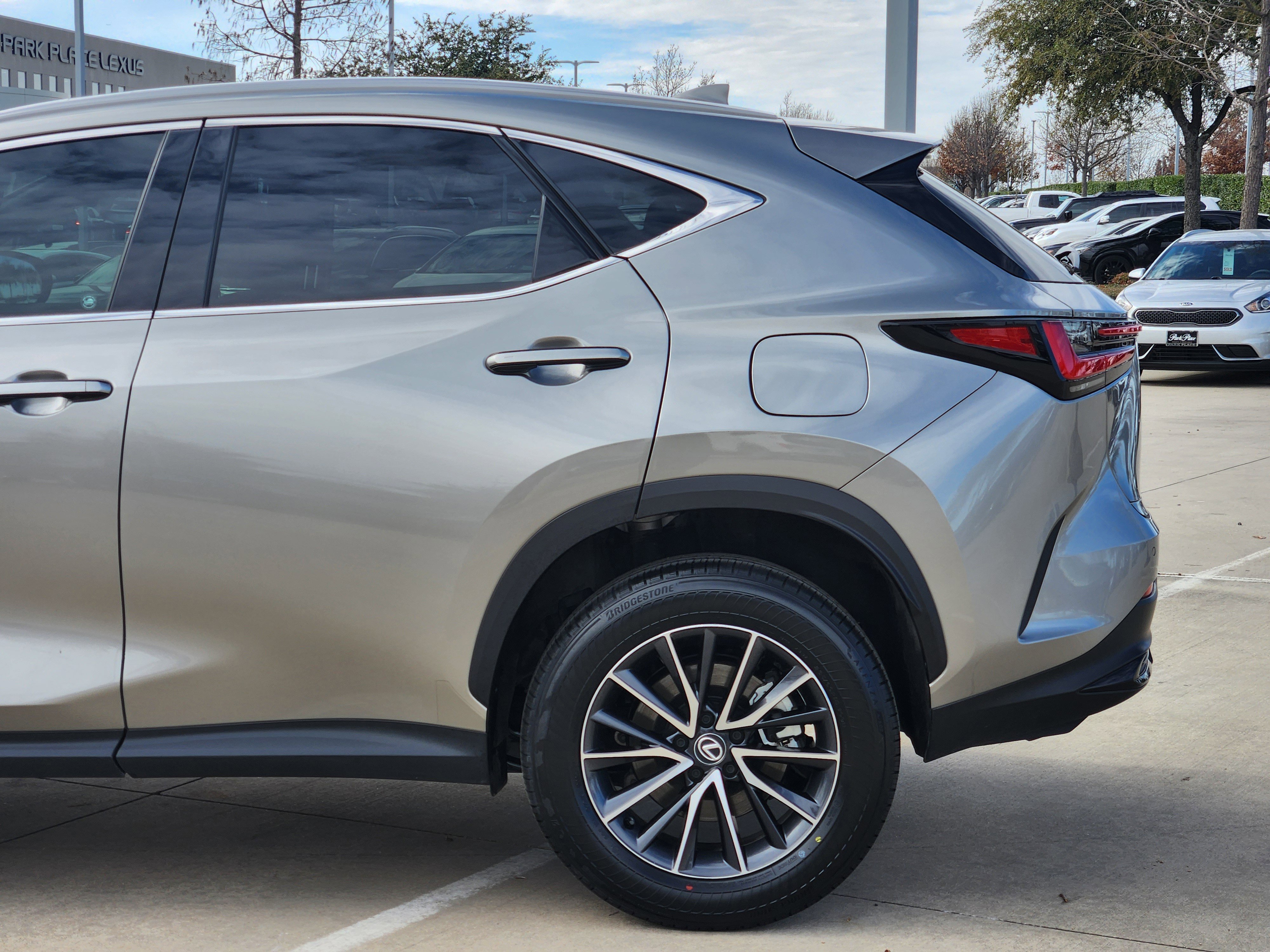 Used 2024 Lexus NX 250 FWD w/ Premium Package image 10