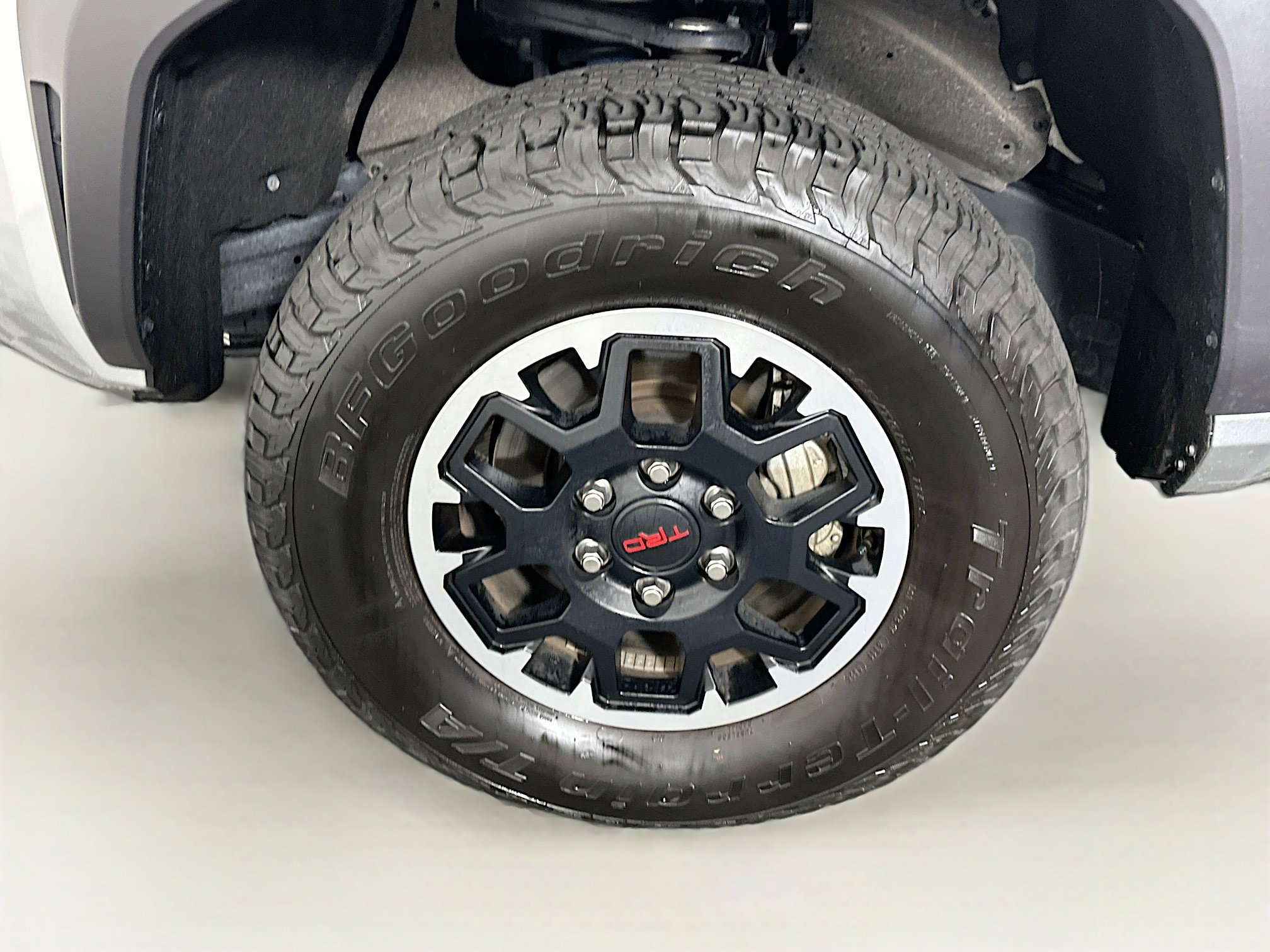 Used 2025 Toyota Tacoma TRD Off-Road AWD/4WD image 11