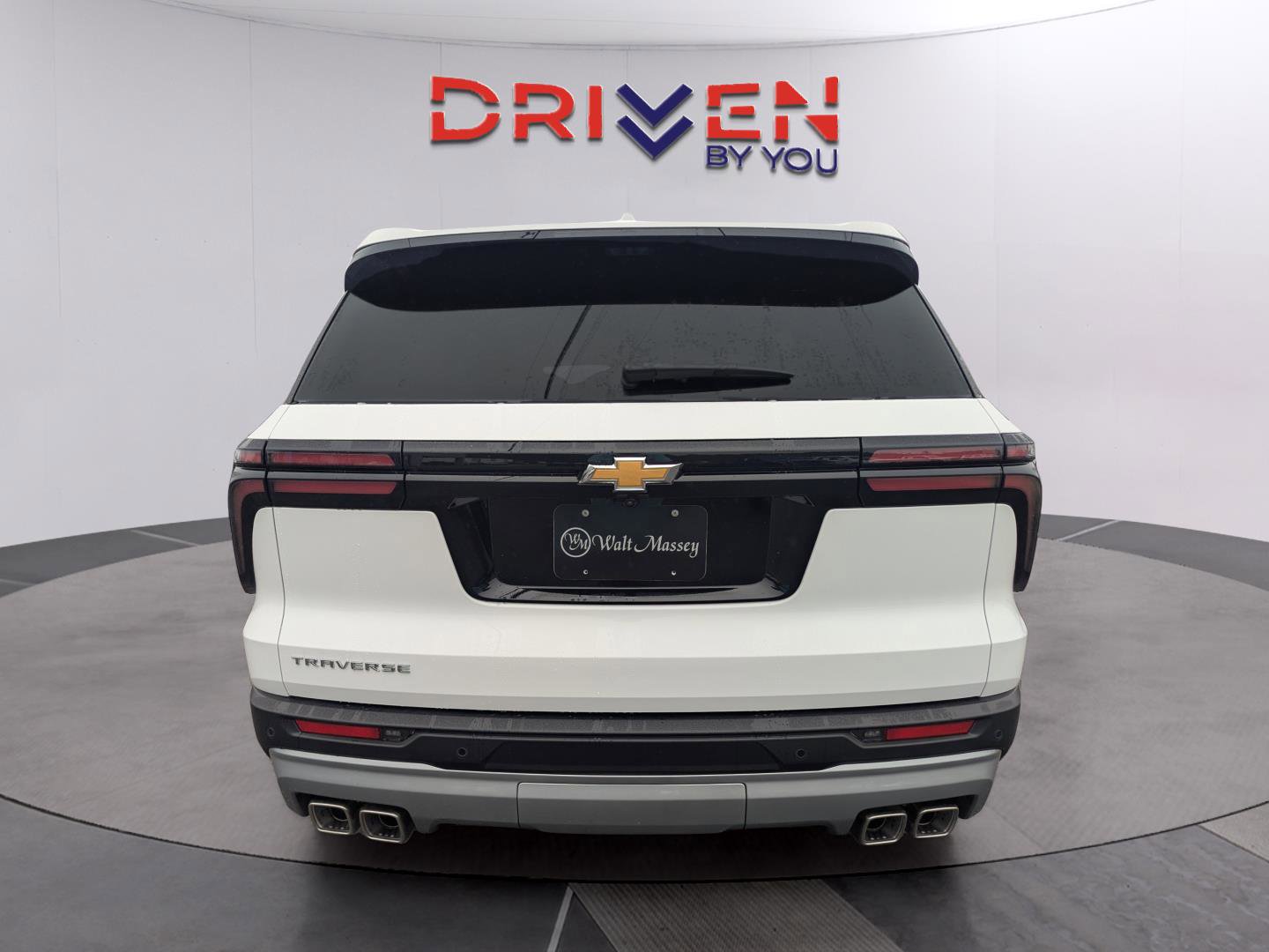 New 2026 Chevrolet Traverse LT image 4