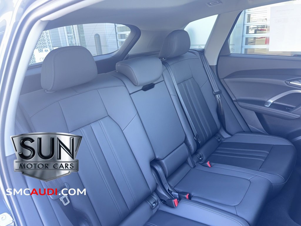 Used 2025 Audi Q5 Premium w/ Convenience Package image 31