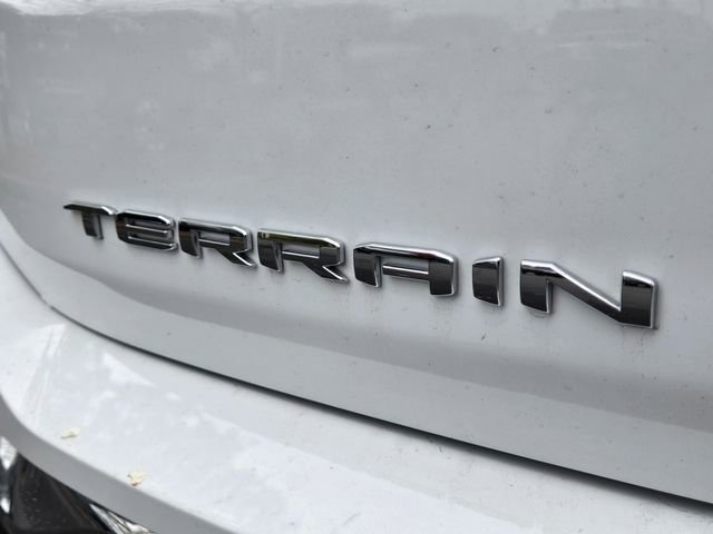 Used 2024 GMC Terrain SLT image 9