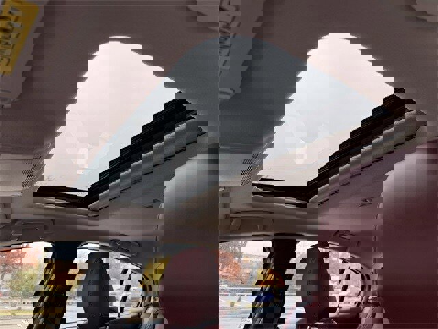 Used 2025 MAZDA MAZDA3 s image 24