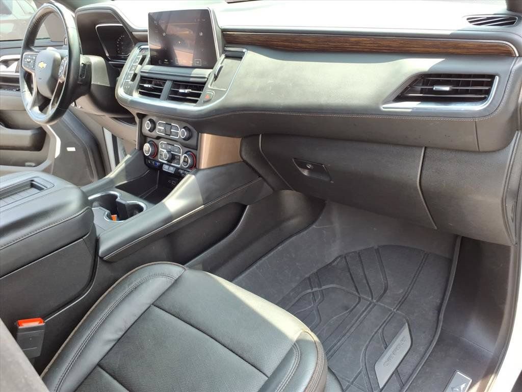 Used 2023 Chevrolet Tahoe High Country AWD/4WD image 15