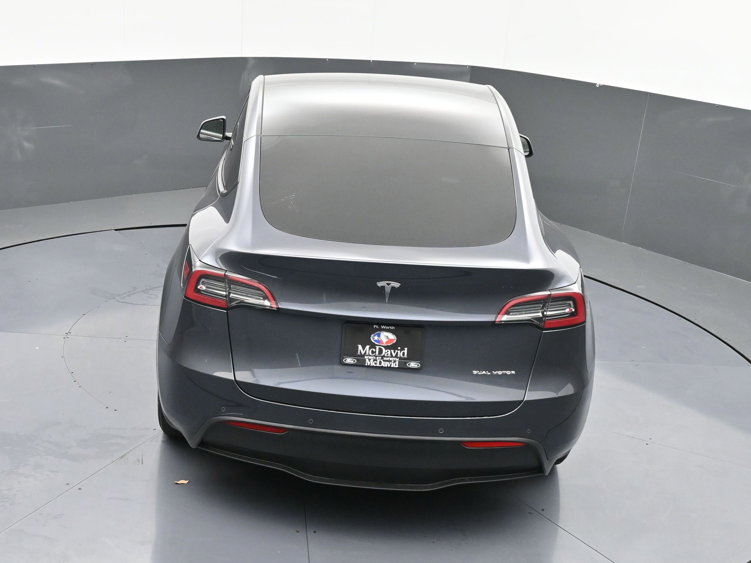 Used 2022 Tesla Model Y Long Range image 37