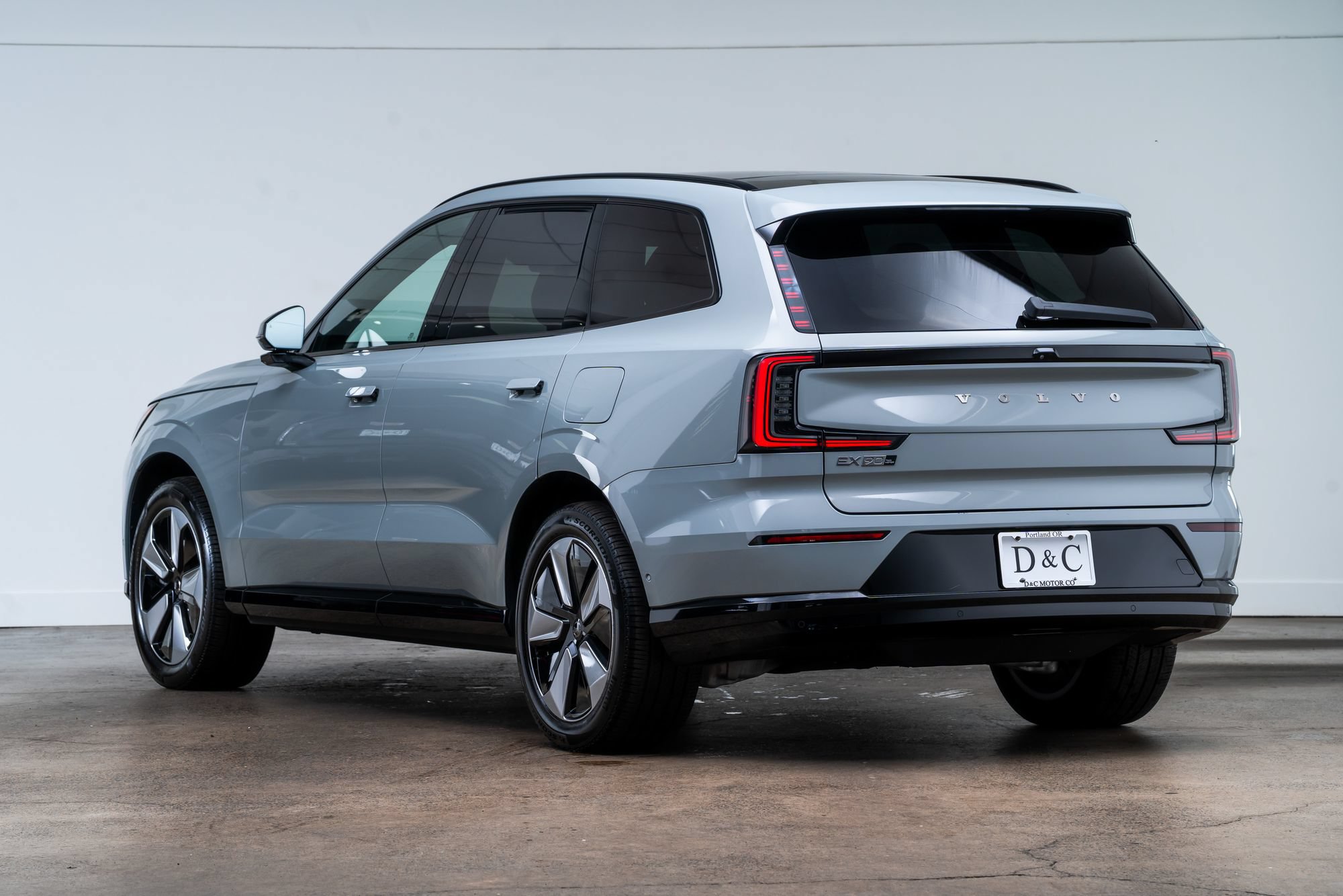 Used 2025 Volvo EX90 Plus AWD/4WD image 5