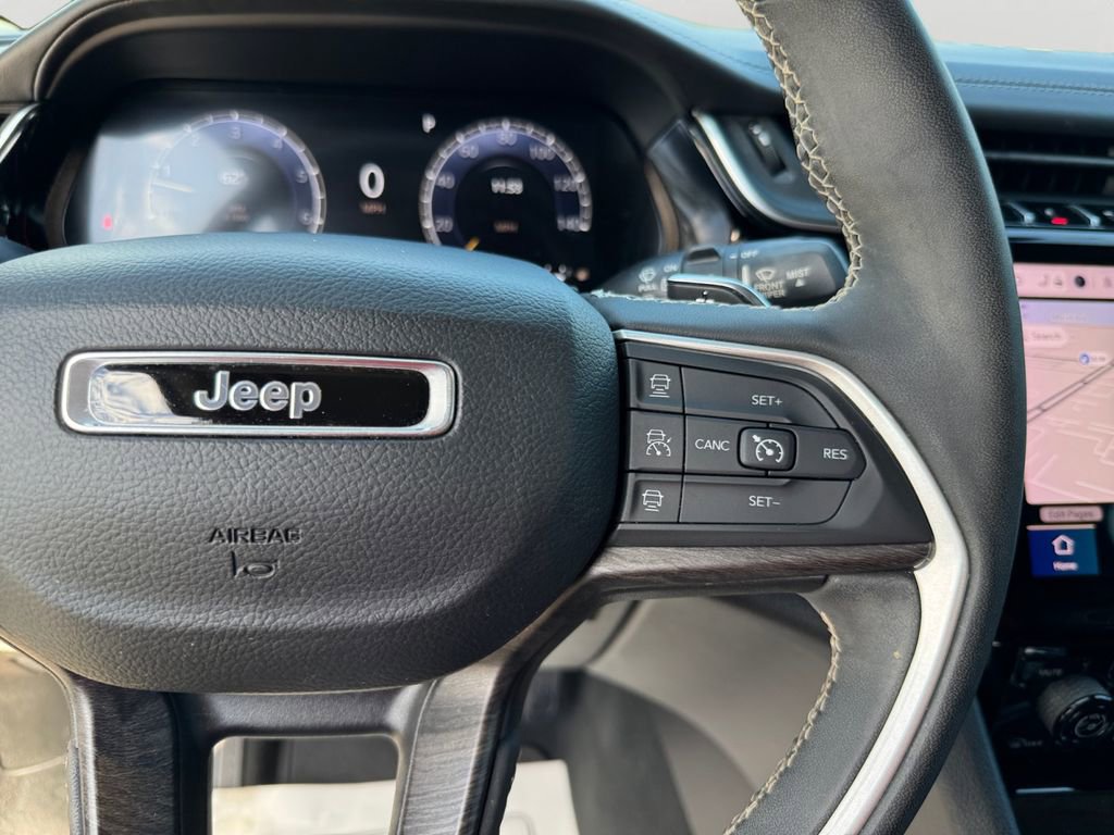 Used 2023 Jeep Grand Cherokee L Limited w/ Luxury Tech Group II image 20