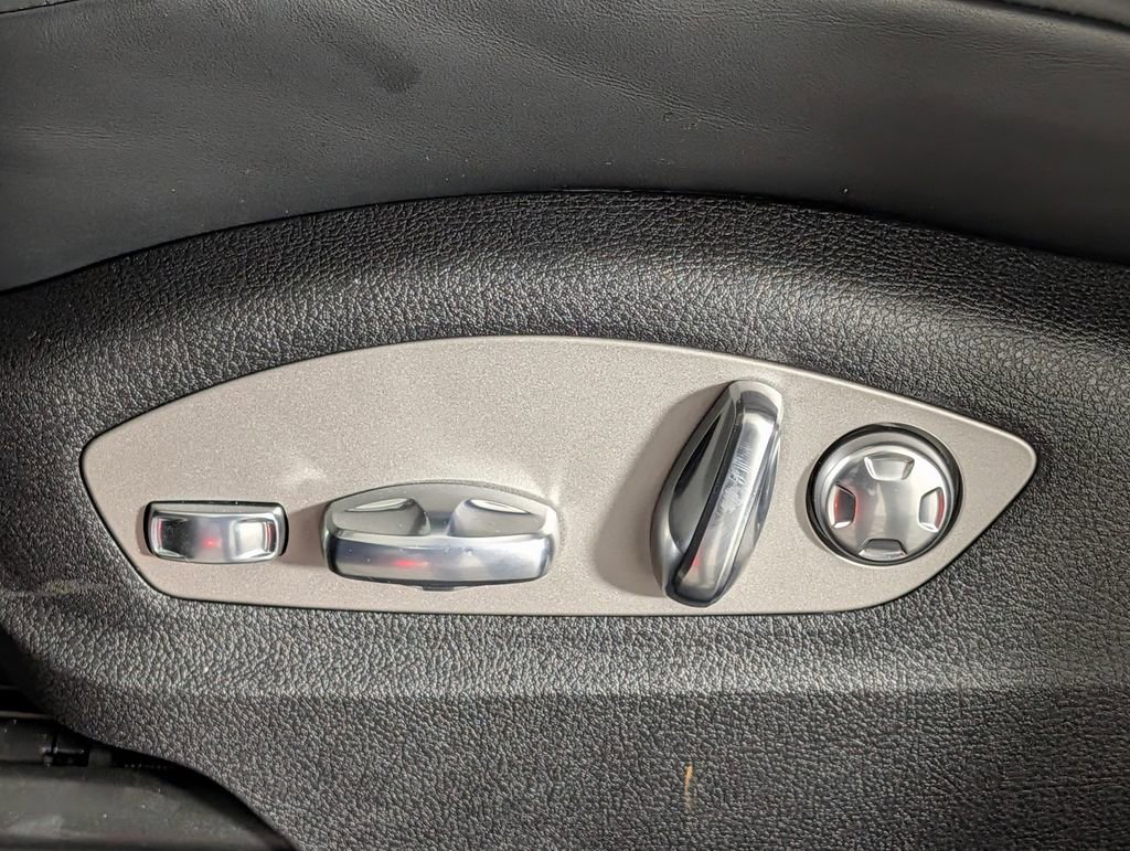 New 2026 Porsche Macan image 29