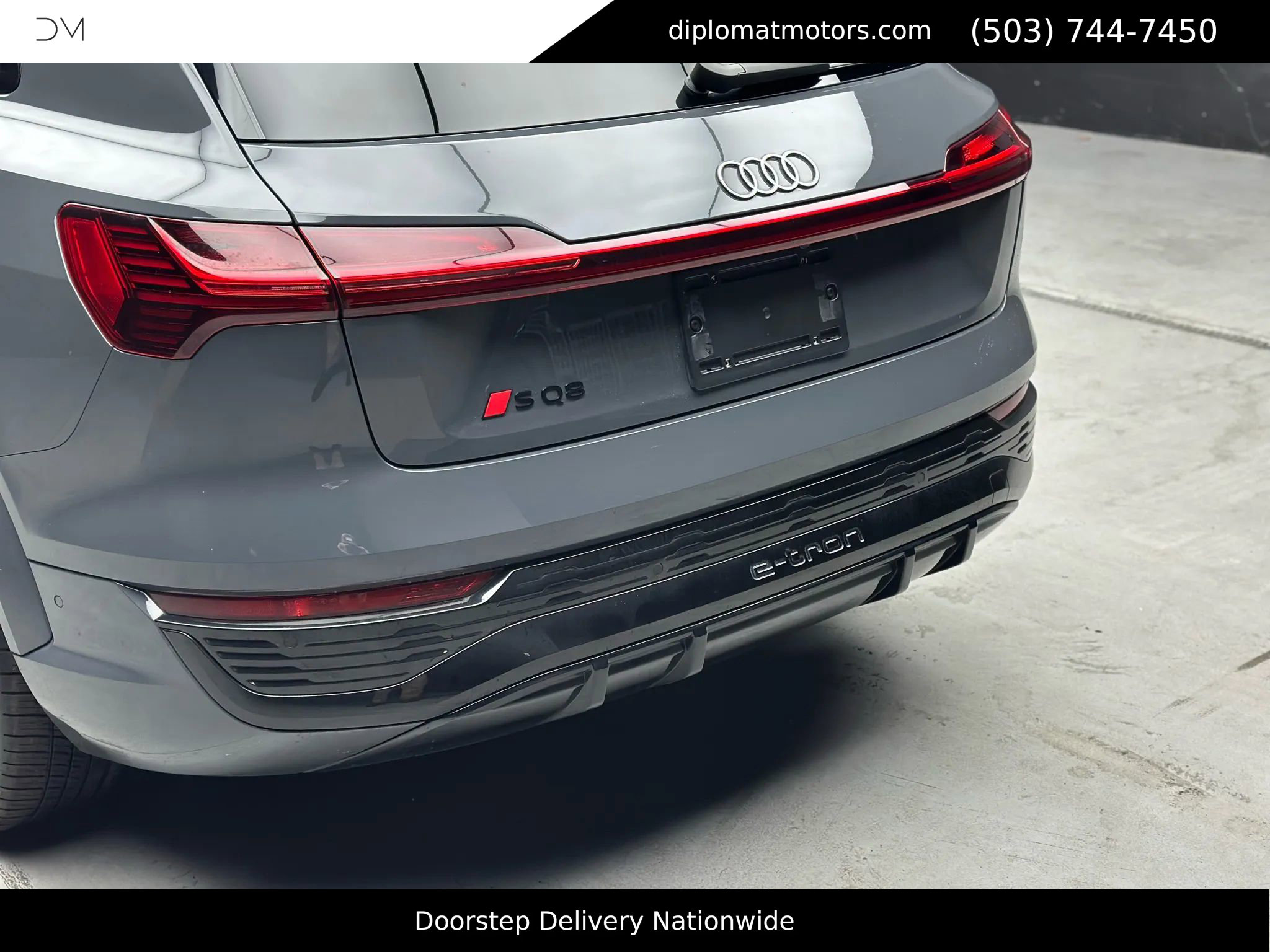 Used 2024 Audi Q8 e-tron Prestige w/ Prestige Package image 15