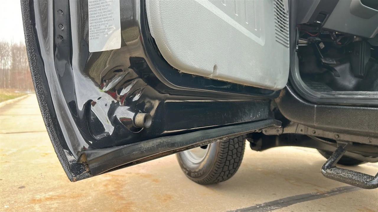 Used 2015 Ford F350 XL w/ Snow Plow Prep Package image 69