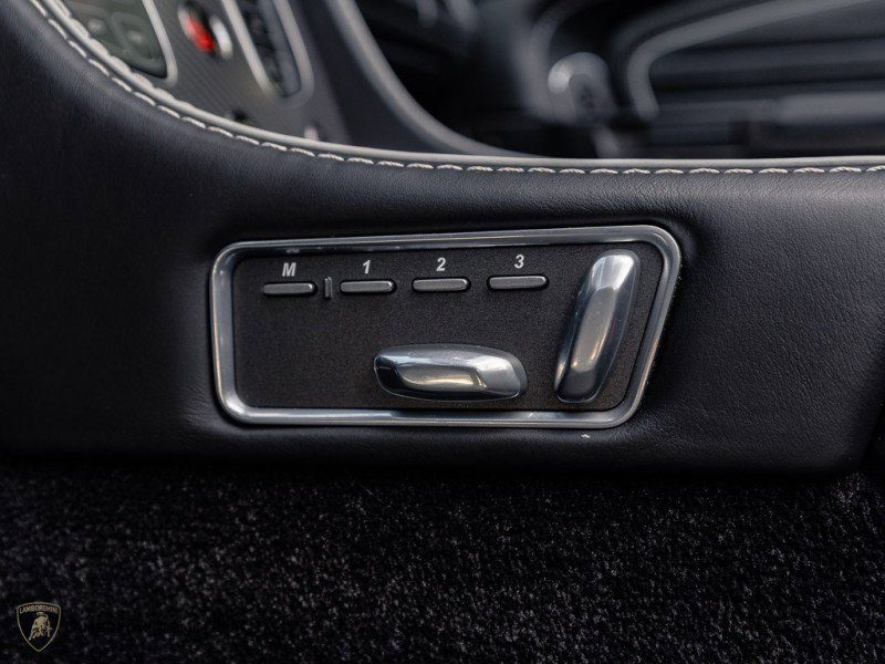 Used 2016 Aston Martin DB9 GT image 23