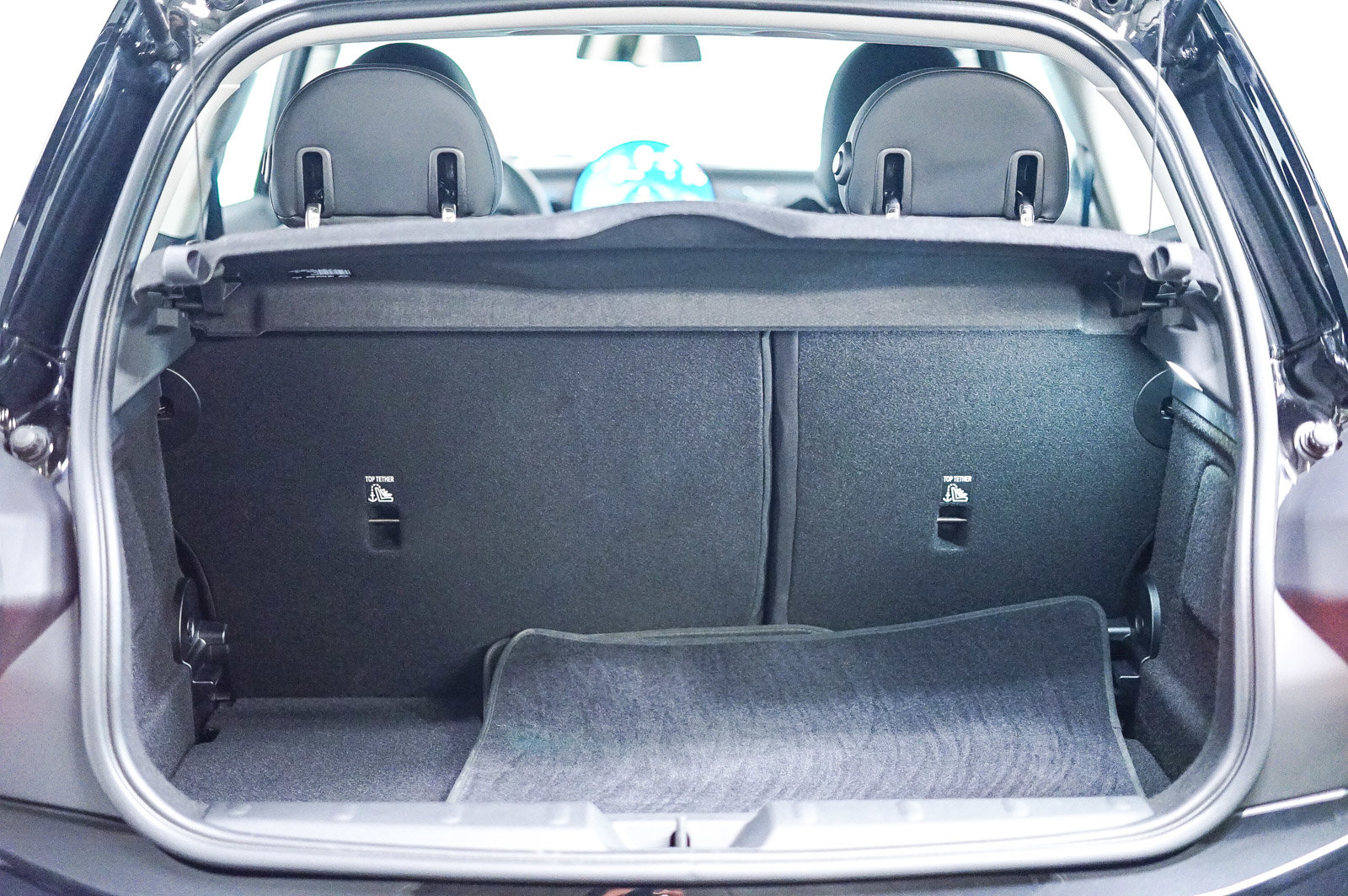 Used 2025 MINI Cooper 2-Door Hardtop image 22