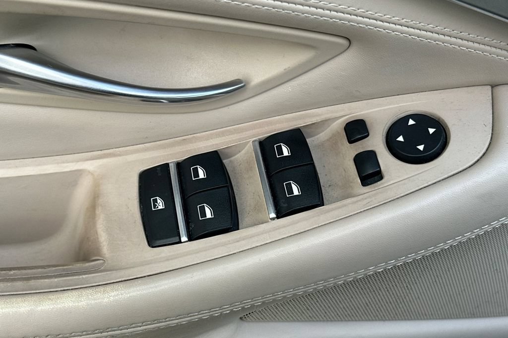 Used 2016 BMW 535i Sedan RWD image 11