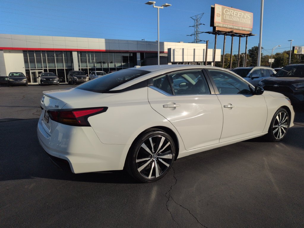 Used 2021 Nissan Altima 2.5 SR FWD image 6