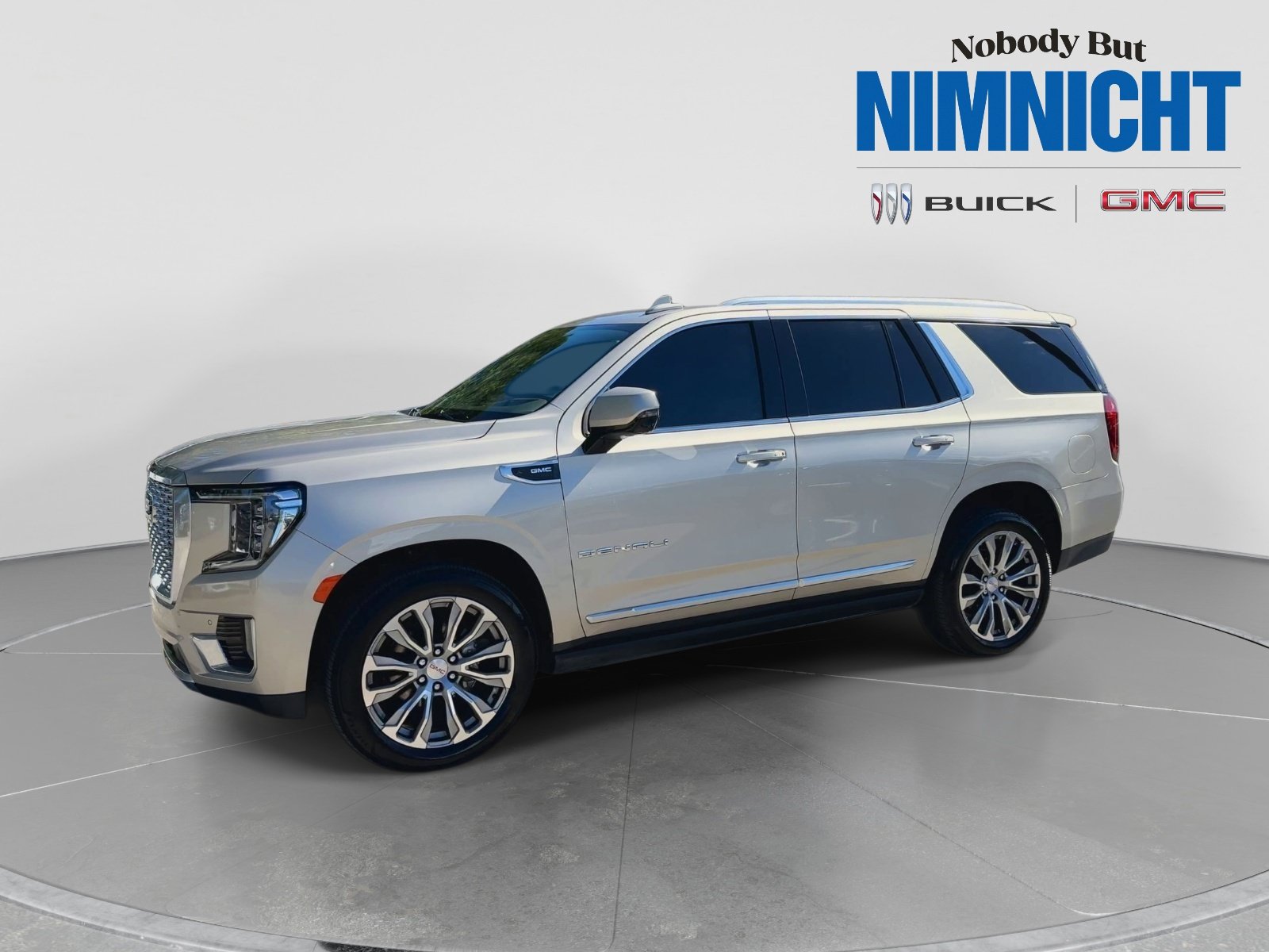Used 2022 GMC Yukon Denali RWD image 4
