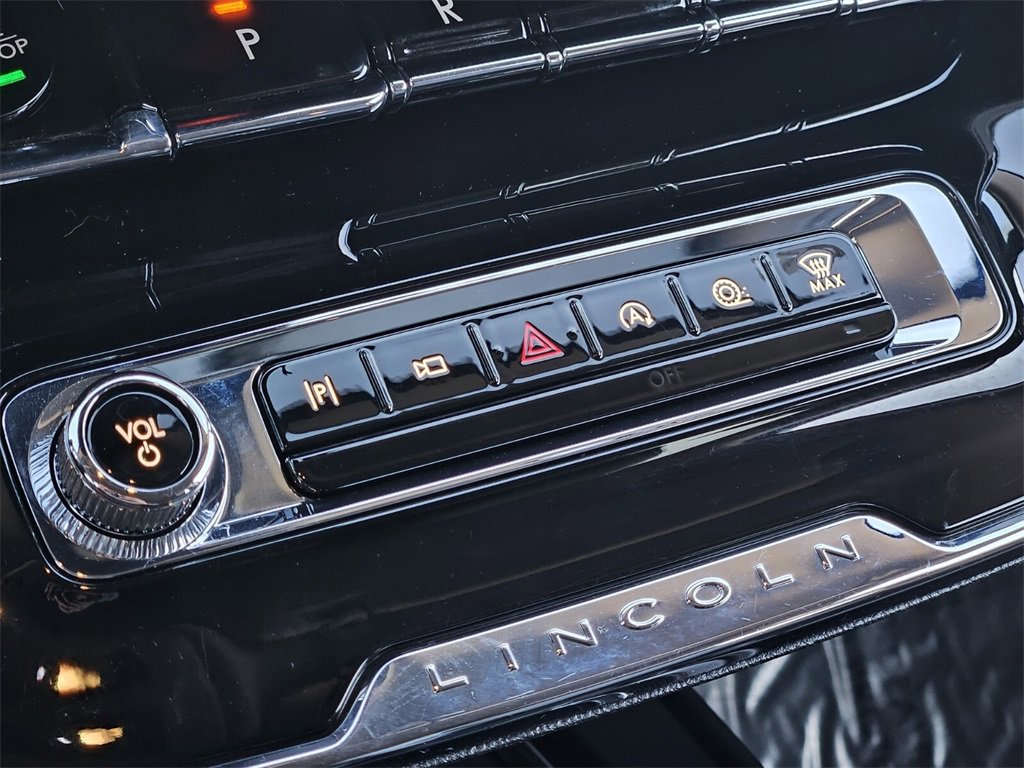 Used 2023 Lincoln Corsair AWD image 17