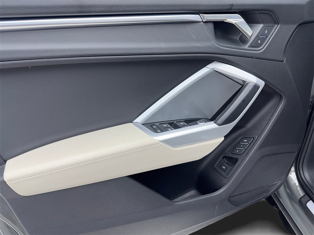 Used 2022 Audi Q3 2.0T Premium Plus image 35