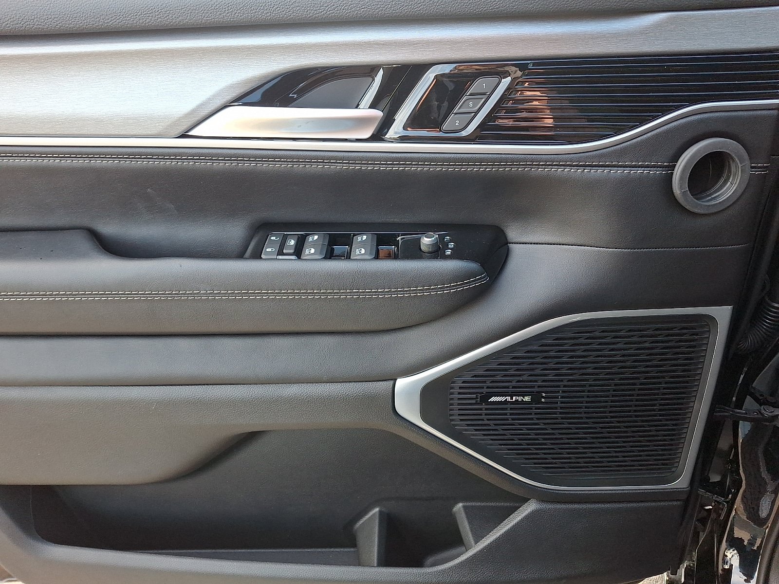 New 2026 Jeep Grand Wagoneer 4WD image 12