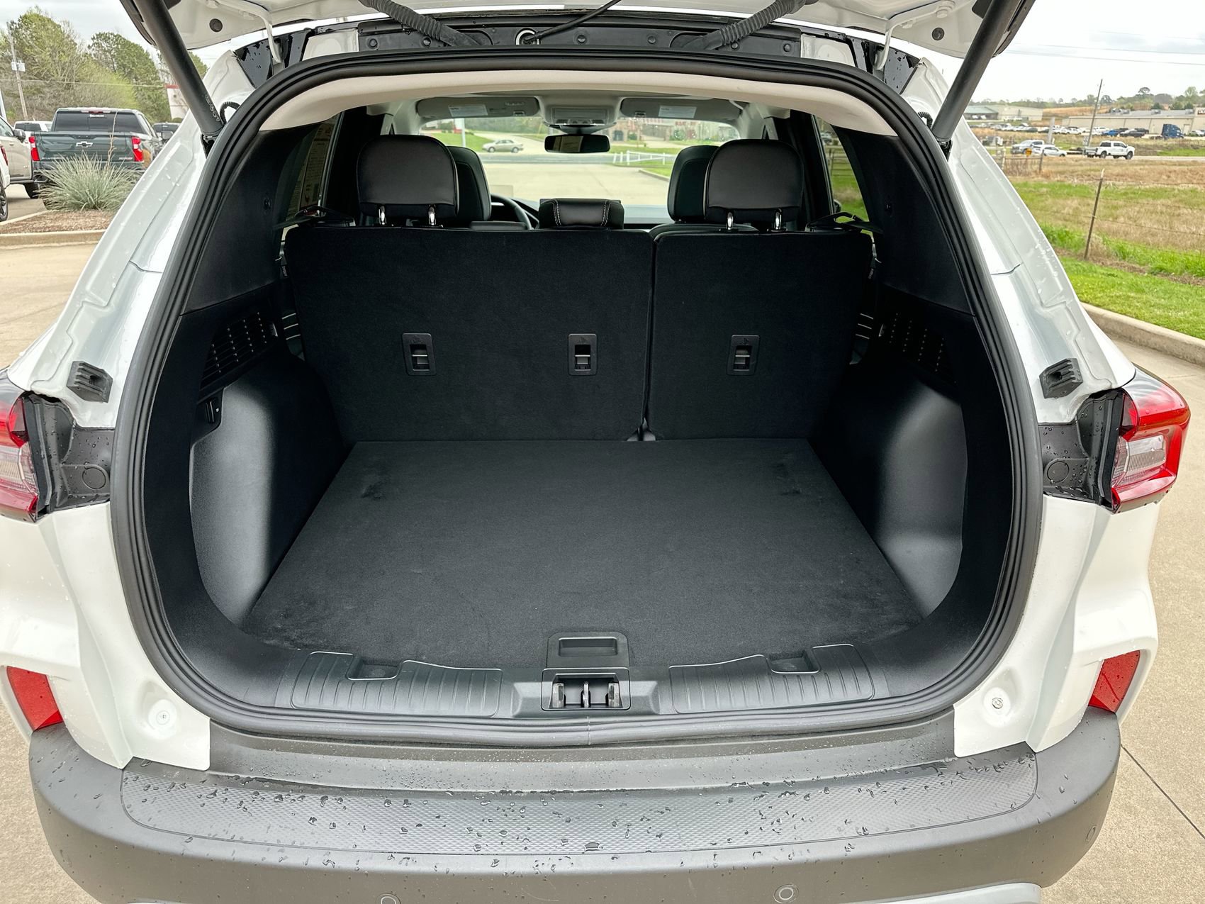Used 2024 Ford Escape Platinum w/ Premium Technology Package image 23