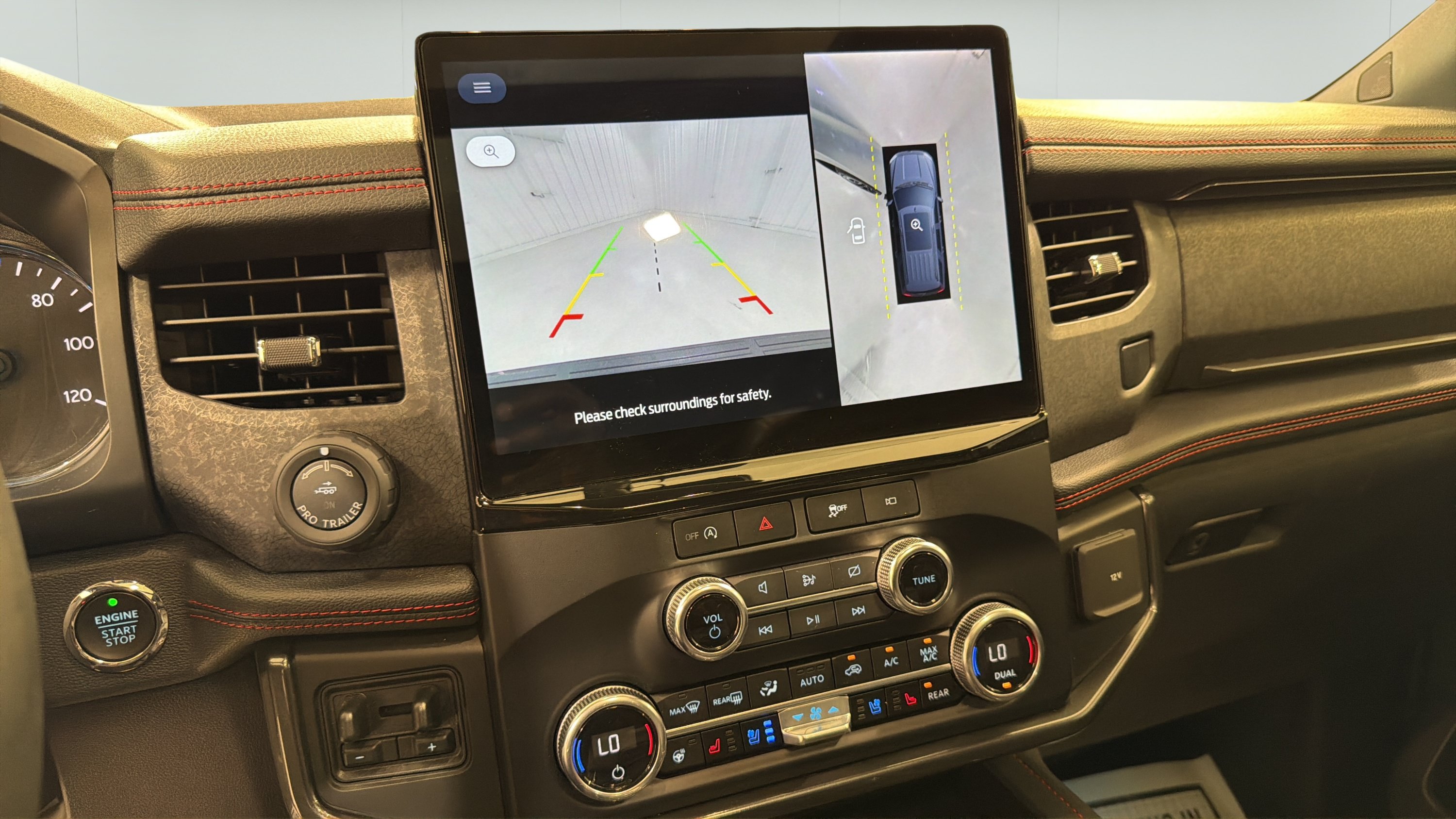 Used 2023 Ford Expedition Limited AWD/4WD image 15