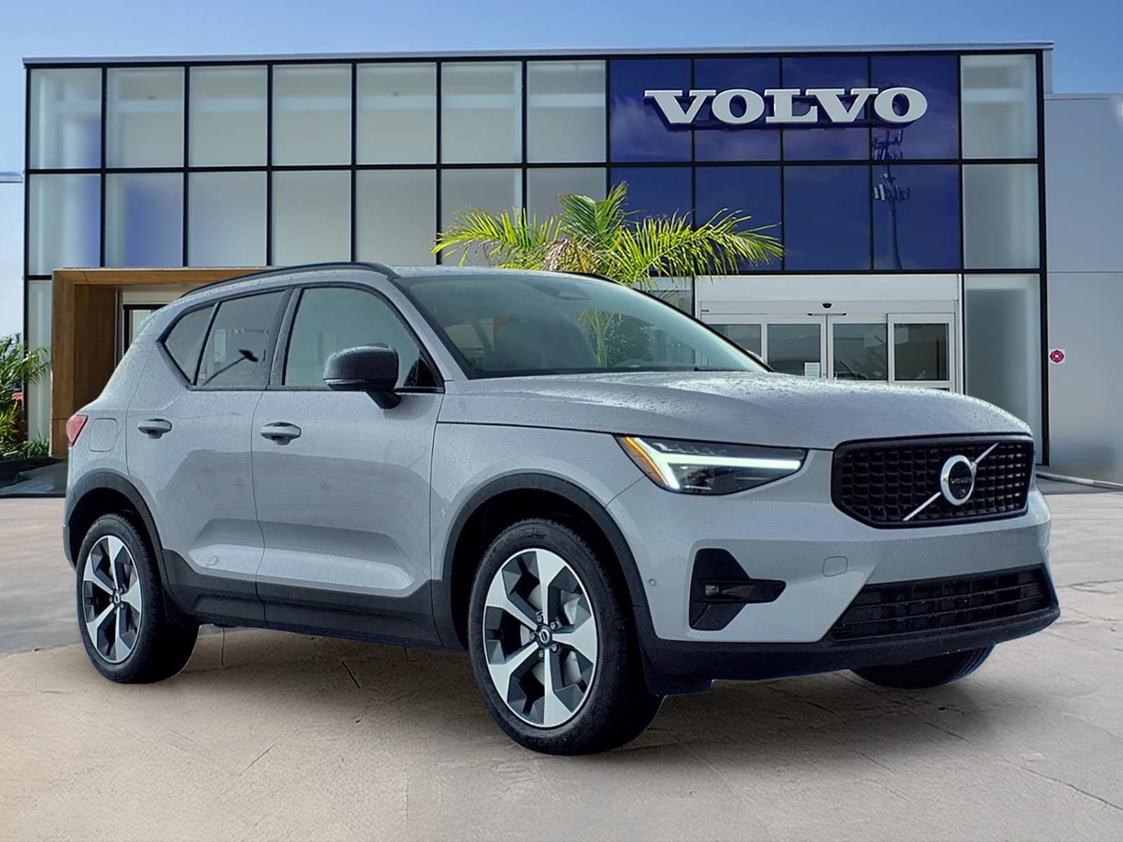 New 2026 Volvo XC40 B5 Plus w/ Climate Package AWD/4WD image 1