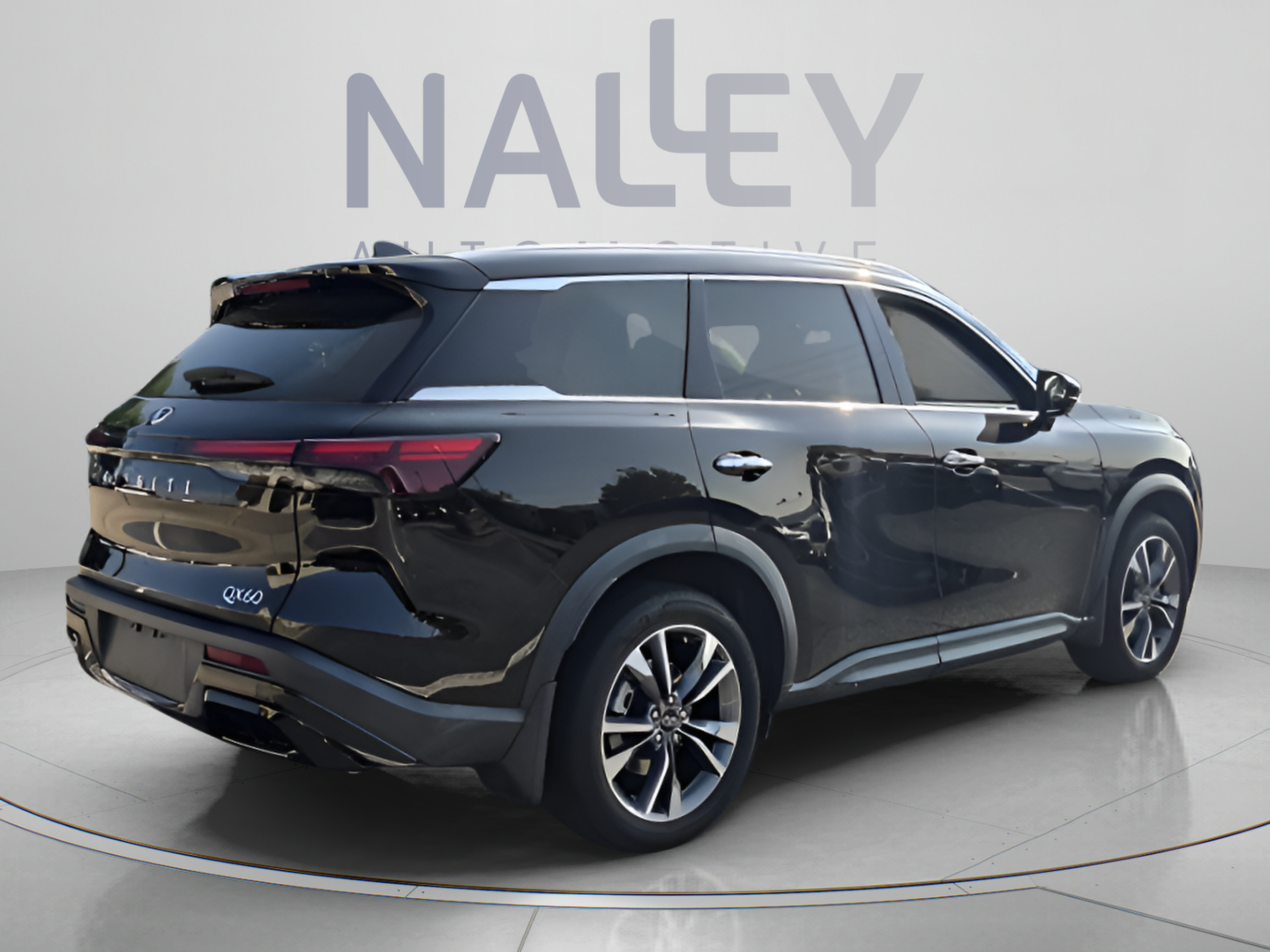Used 2024 INFINITI QX60 Luxe w/ Performance Audio Package FWD image 5