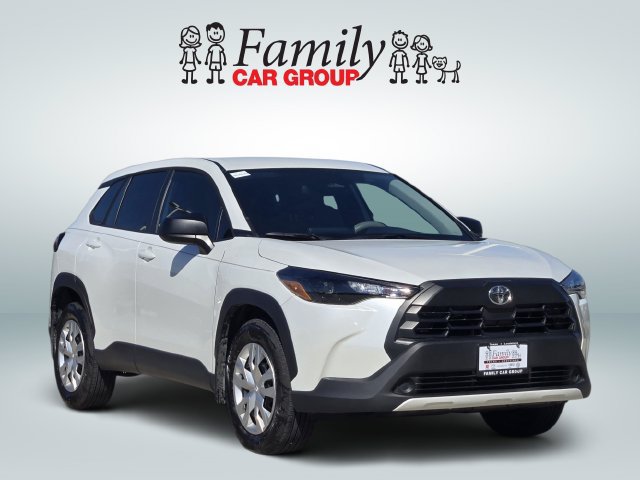 Used 2026 Toyota Corolla Cross L FWD image 2