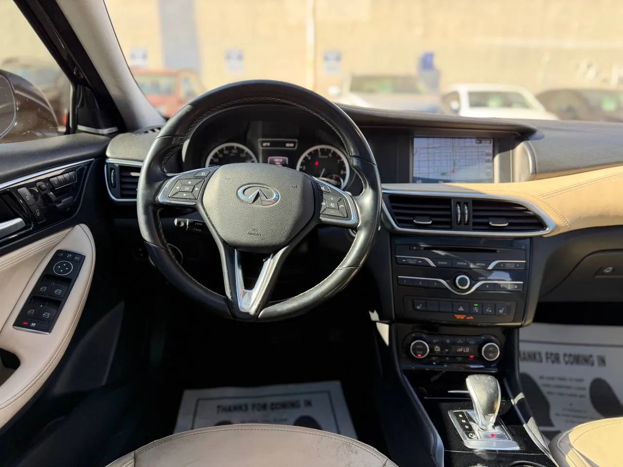 Used 2018 INFINITI QX30 Premium w/ Navigation Package image 34