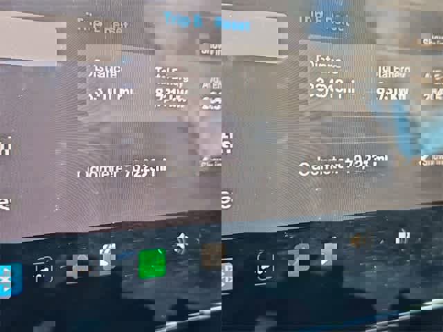 Used 2018 Tesla Model 3 Long Range image 31