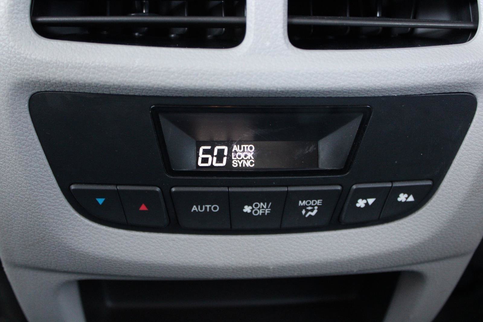 Used 2016 Honda Pilot EX image 30