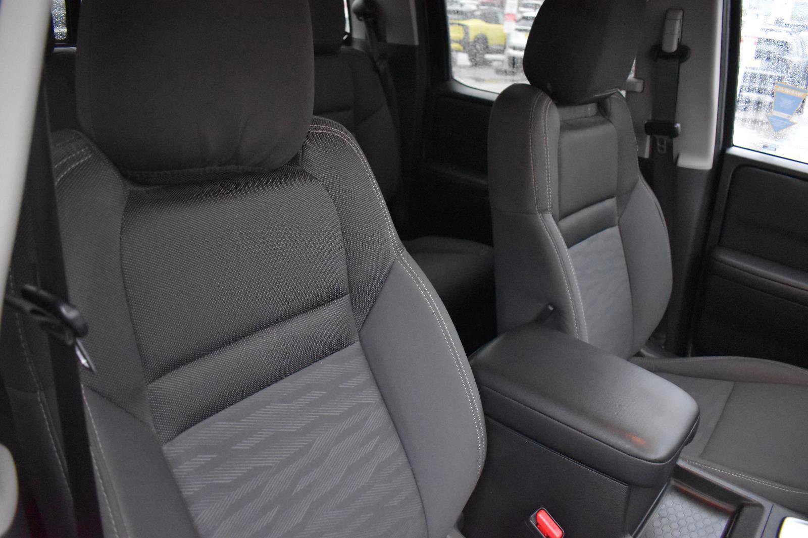 Used 2023 Nissan Frontier SV w/ SV Convenience Package image 48