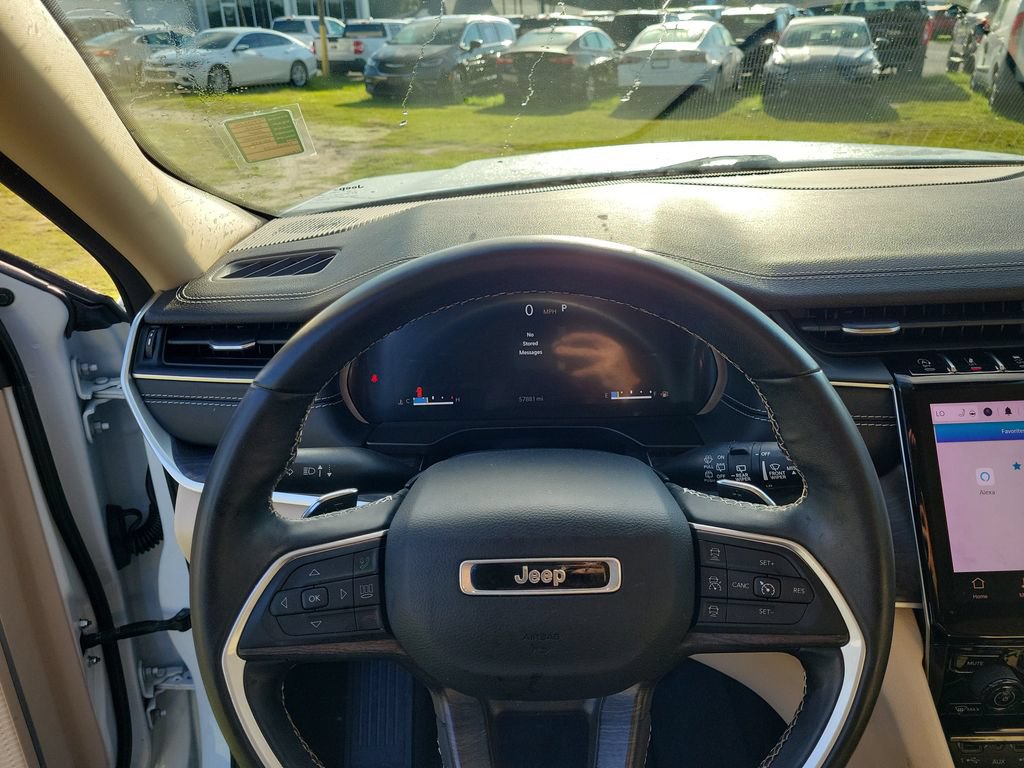 Used 2022 Jeep Grand Cherokee Limited RWD image 32