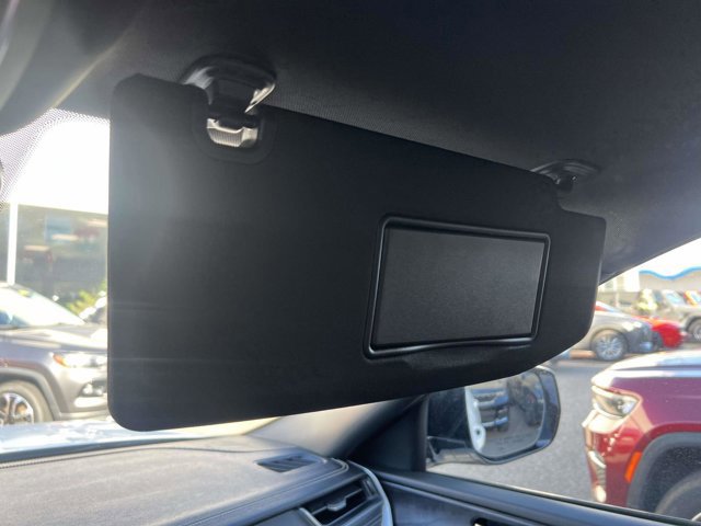 Used 2025 Jeep Grand Cherokee L Limited image 34