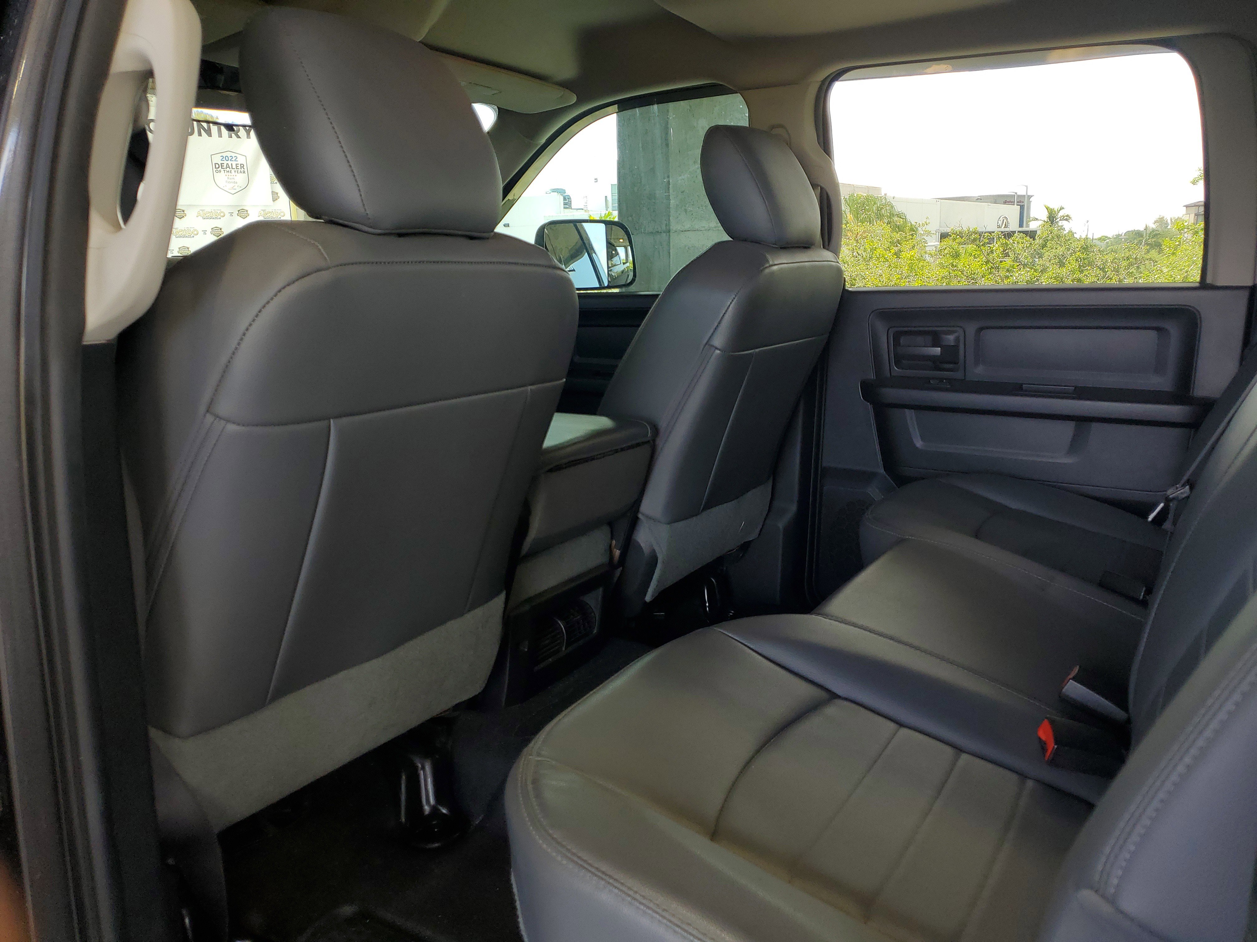 Used 2016 RAM 2500 Tradesman w/ Chrome Appearance Group AWD/4WD image 10