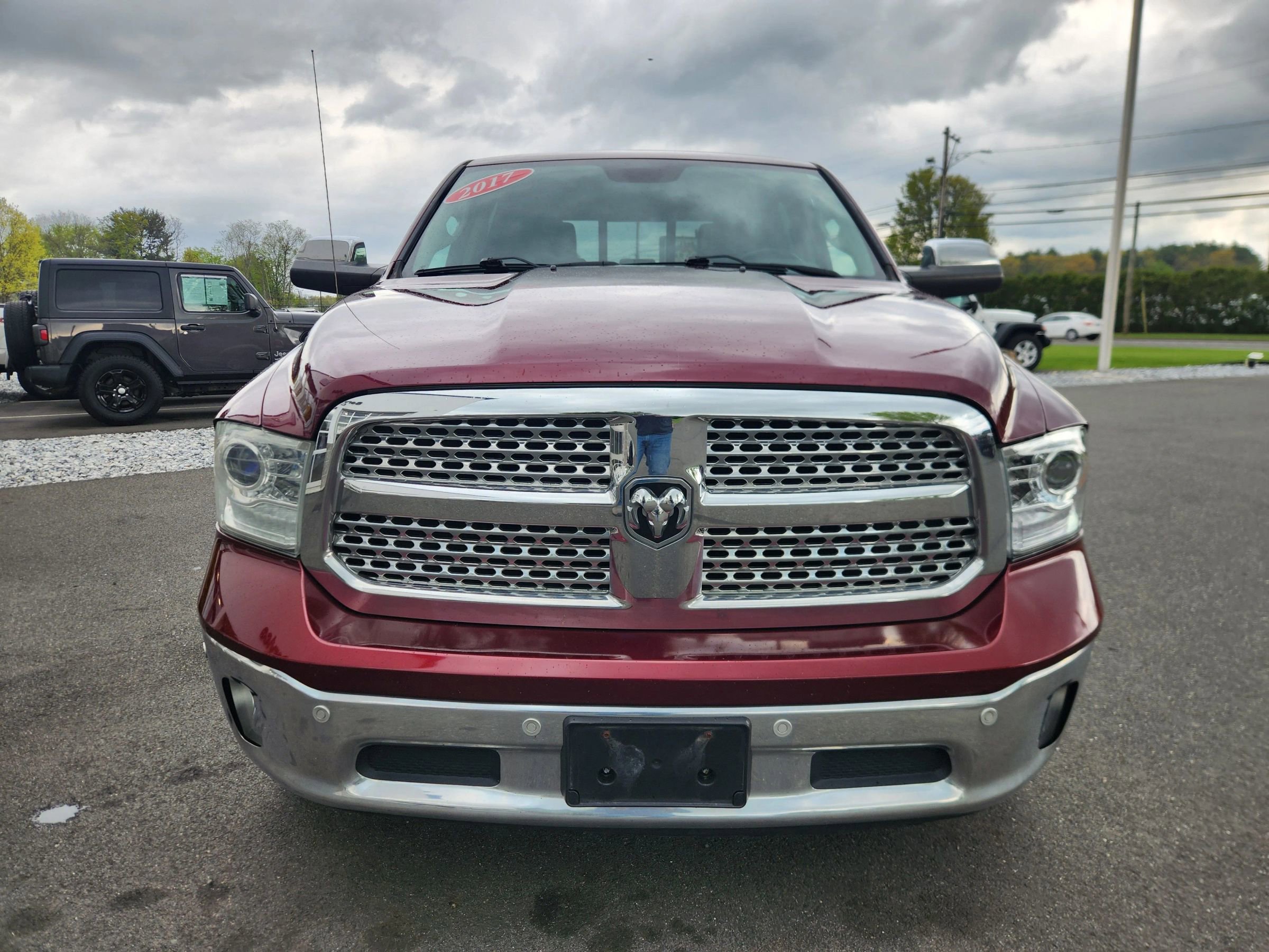 Used 2017 RAM 1500 Laramie w/ Convenience Group AWD/4WD image 23