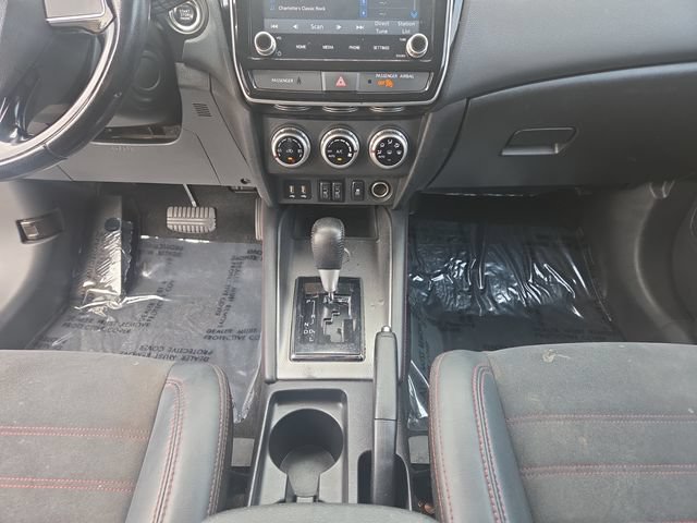 Used 2022 Mitsubishi Outlander Sport SE FWD image 11